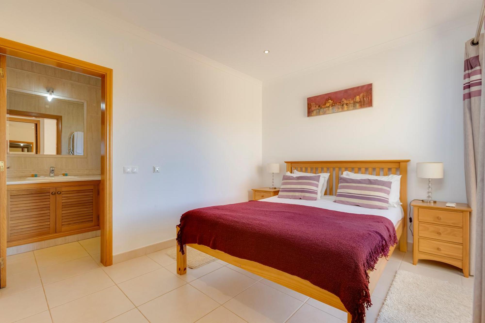 The View - Santo Antonio Villas, Golf & Spa ซาเลมา ภายนอก รูปภาพ
