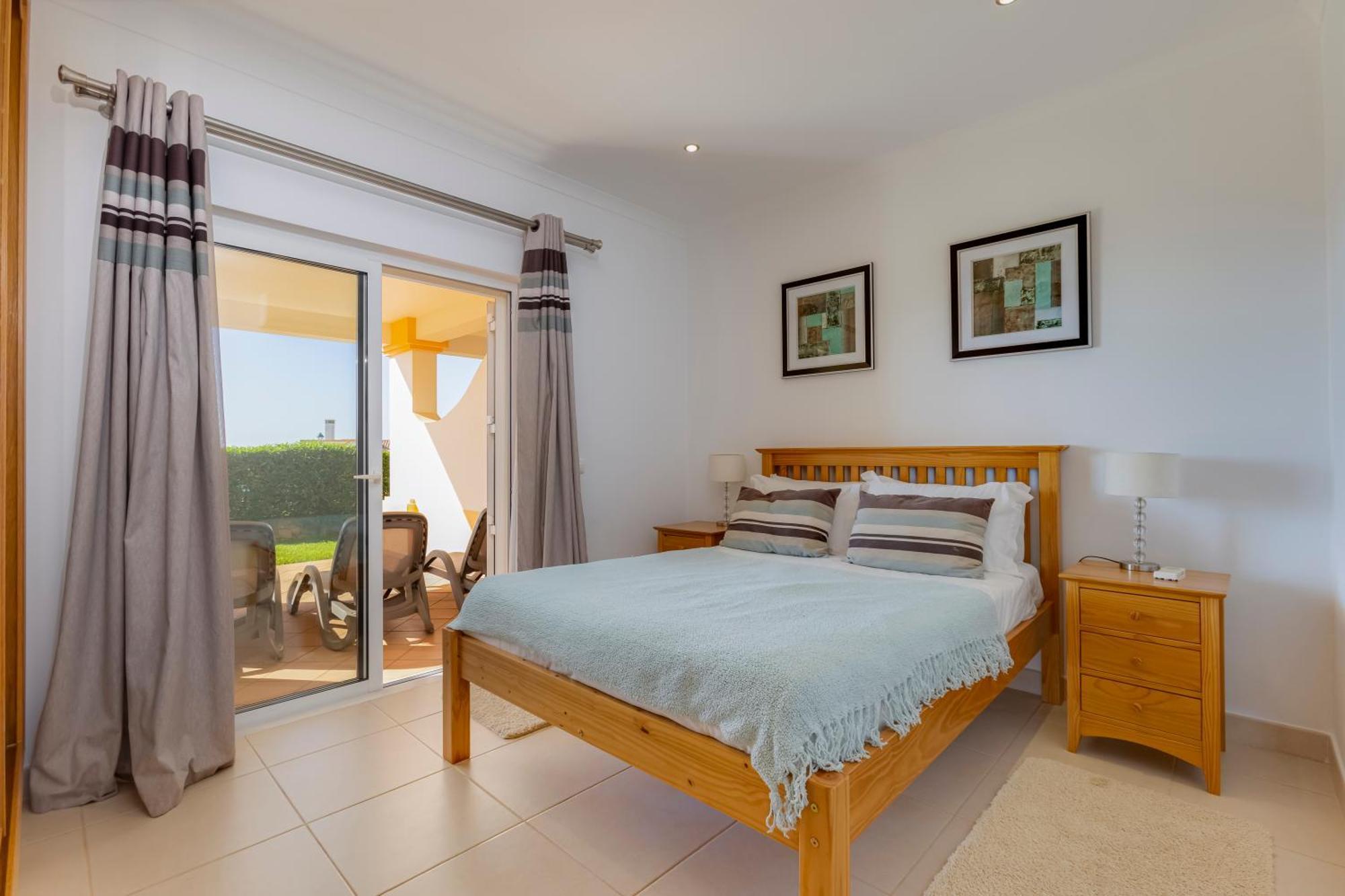 The View - Santo Antonio Villas, Golf & Spa ซาเลมา ภายนอก รูปภาพ