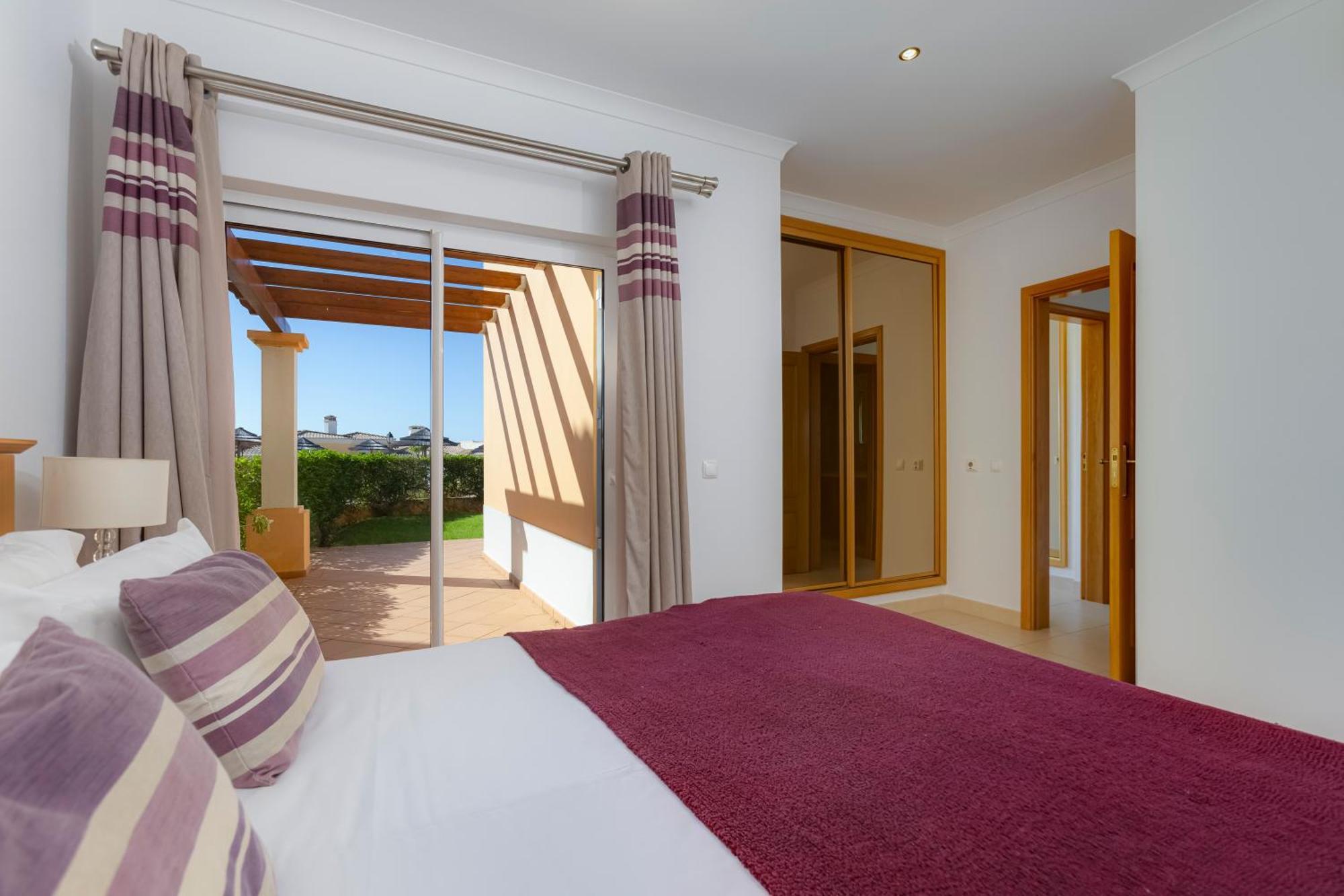 The View - Santo Antonio Villas, Golf & Spa ซาเลมา ภายนอก รูปภาพ