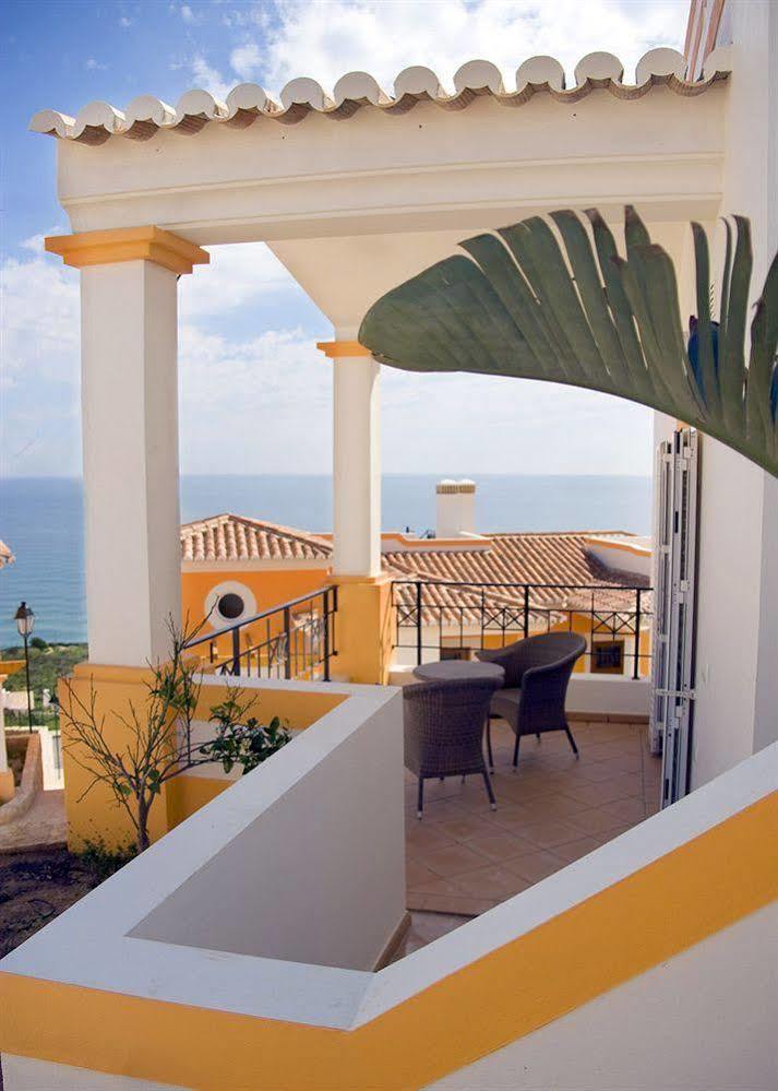 The View - Santo Antonio Villas, Golf & Spa ซาเลมา ภายนอก รูปภาพ